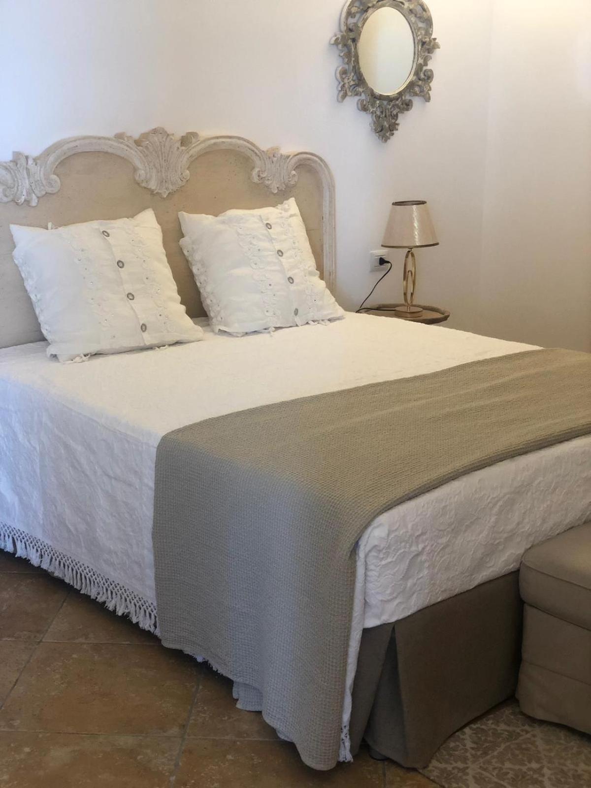 Dimora Le Ginestre Adults Only Bed and Breakfast Fasano Eksteriør billede