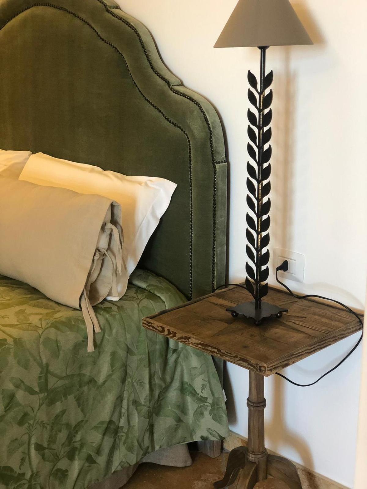 Dimora Le Ginestre Adults Only Bed and Breakfast Fasano Eksteriør billede