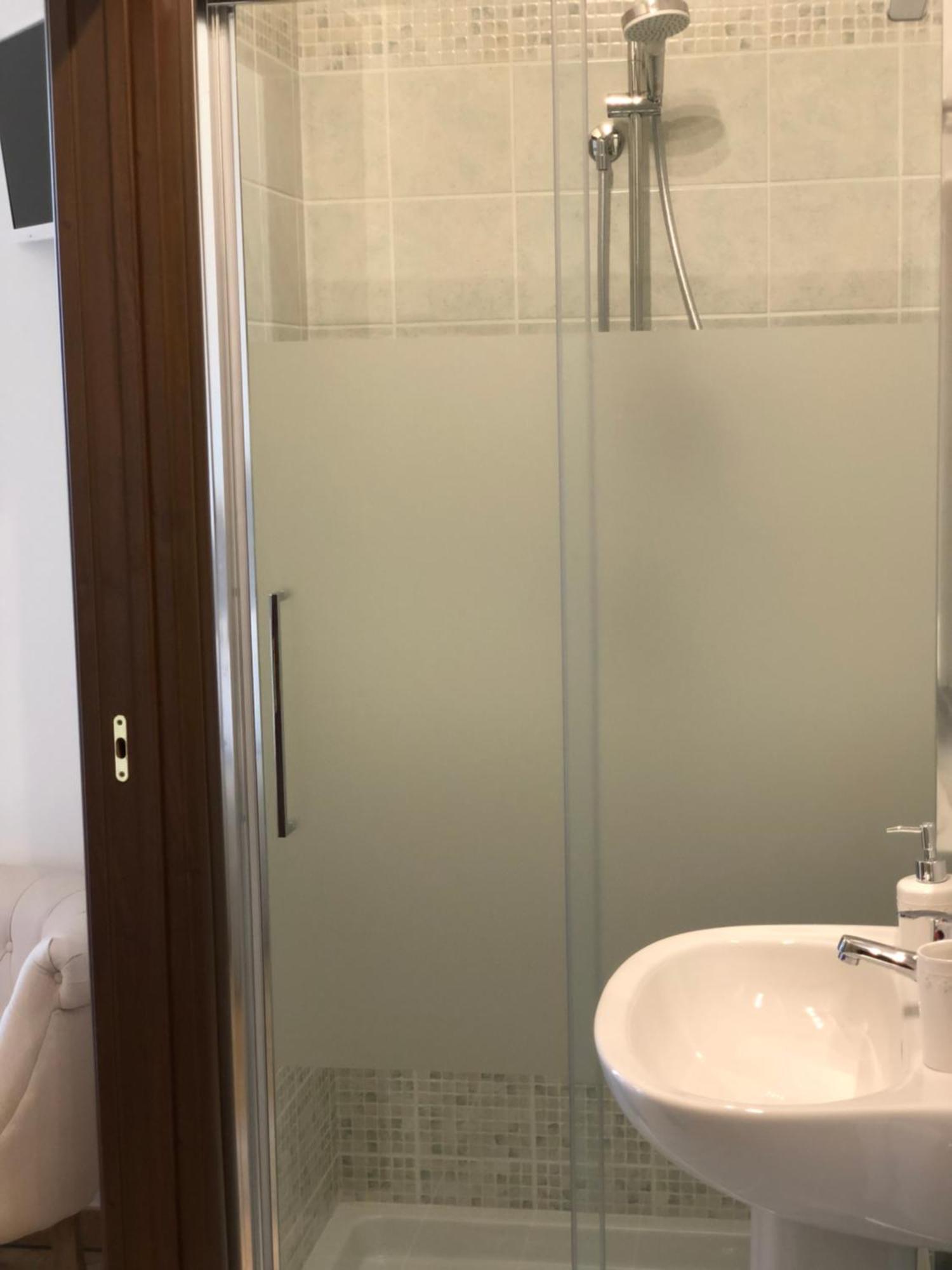 Dimora Le Ginestre Adults Only Bed and Breakfast Fasano Værelse billede