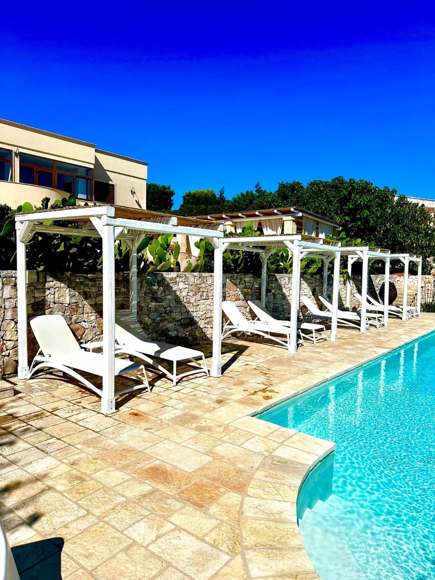 Dimora Le Ginestre Adults Only Bed and Breakfast Fasano Eksteriør billede